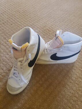 Nike Blazer Mid '77 Vintage Black on White classic high-top sneaker